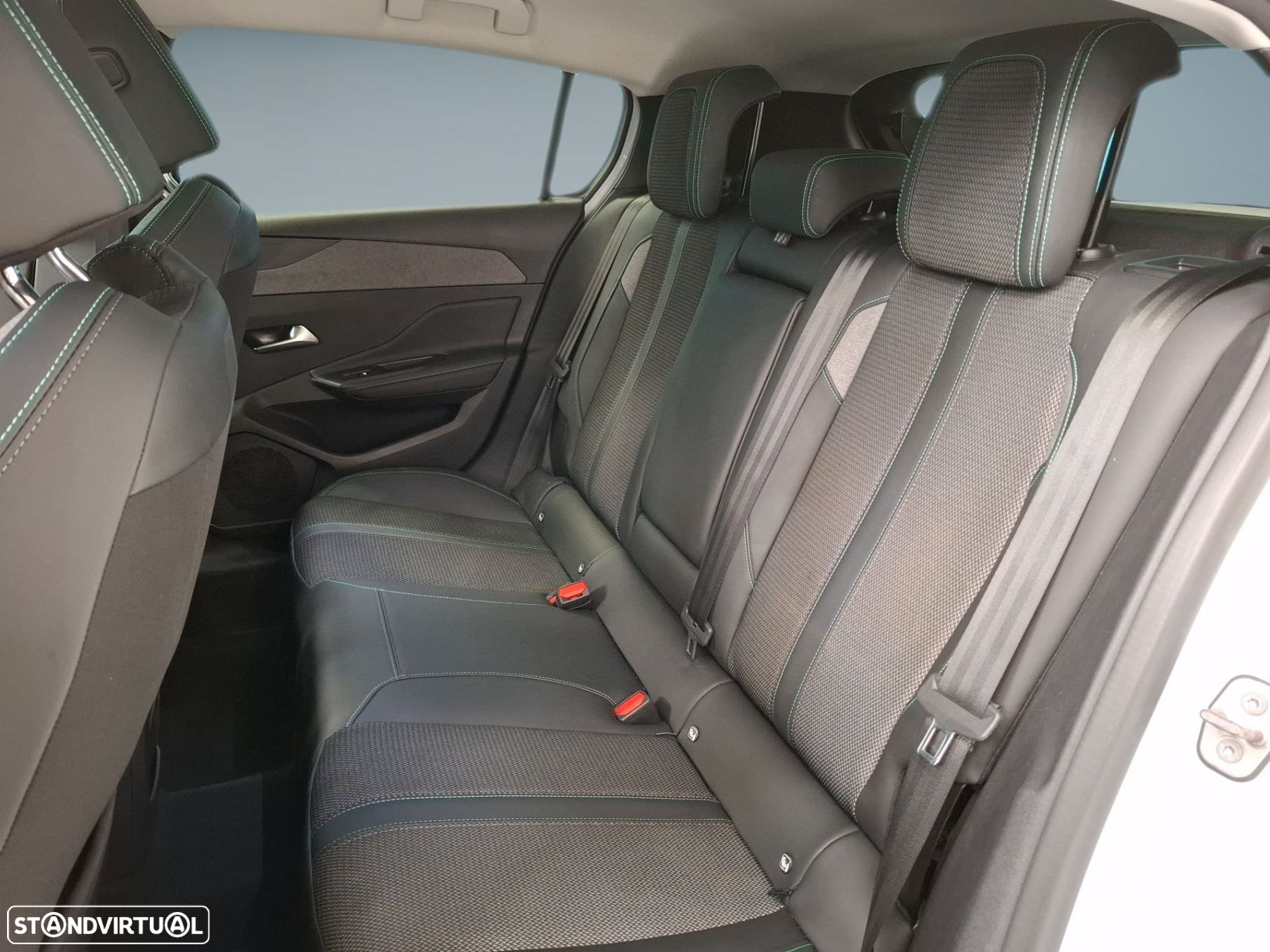 Peugeot 308 1.2 PureTech Allure - 12
