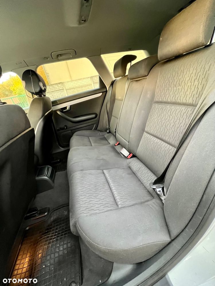 Audi A4 Avant 2.0 TDI - 15