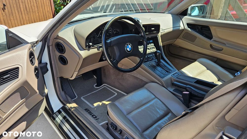 BMW Seria 8 - 8
