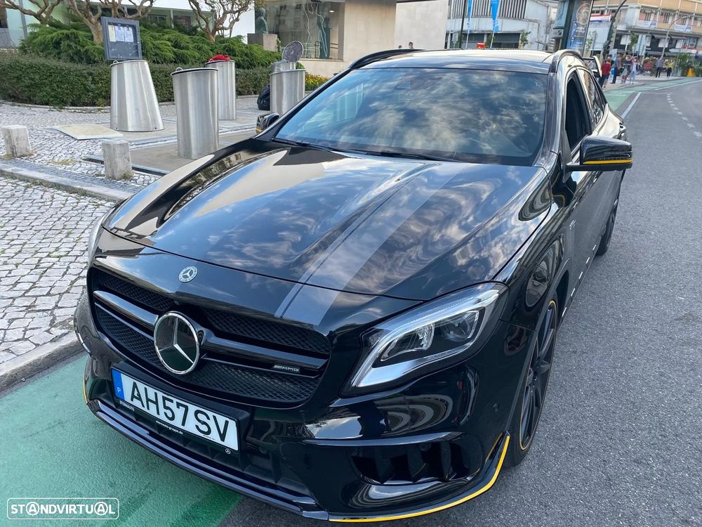 Mercedes-Benz GLA 45 AMG 4Matic Speedshift 7G-DCT Yellow Night Edition - 5