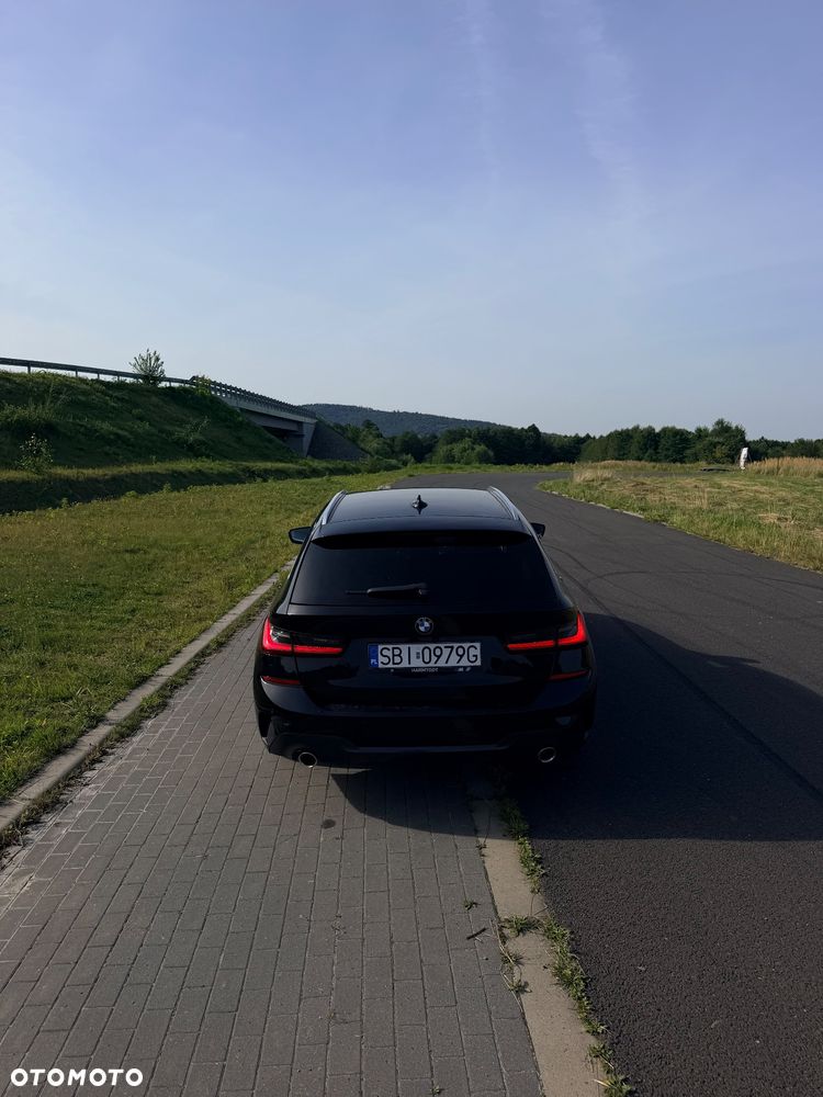BMW Seria 3 320d xDrive M Sport Shadow sport - 5