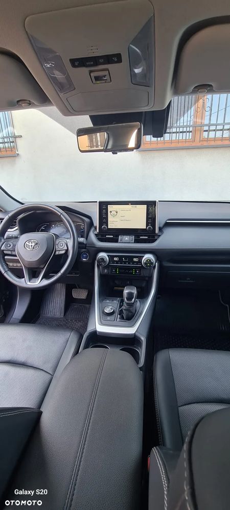 Toyota RAV4 - 6