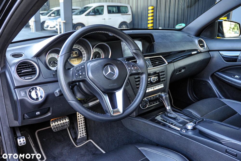 Mercedes-Benz Klasa C 250 Coupe BlueEFFICIENCY 7G-TRONIC Edition 1 - 9