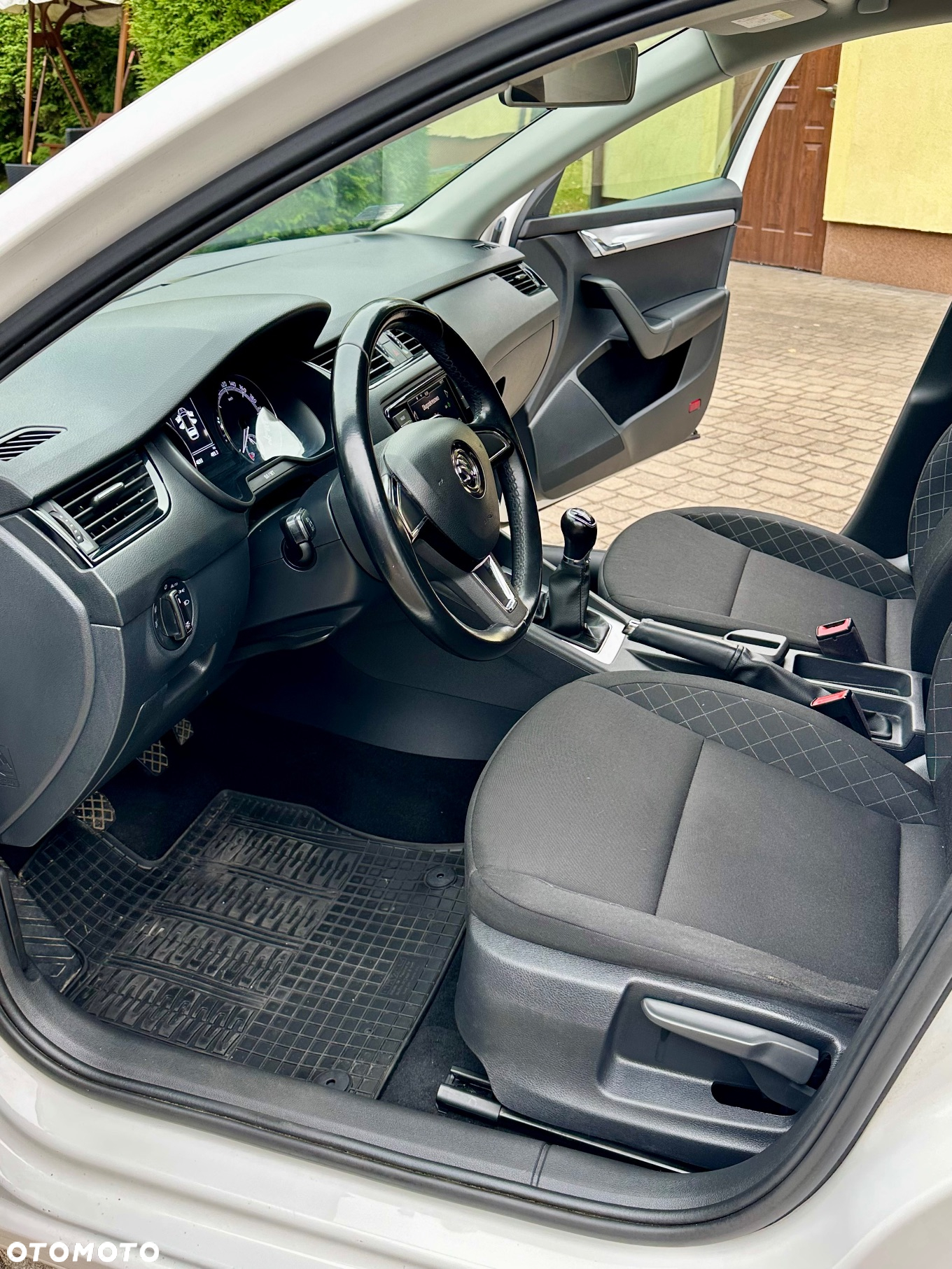 Skoda Octavia 1.6 TDI Ambition - 16