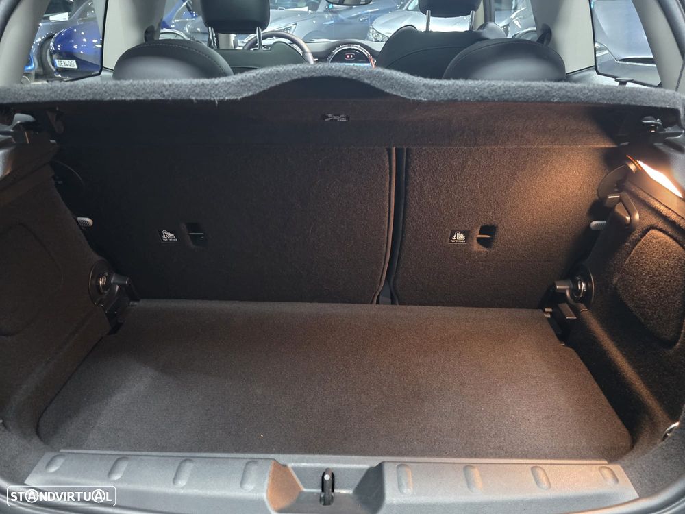 MINI 3 Portas Cooper SE Premium Extra Essential - 39