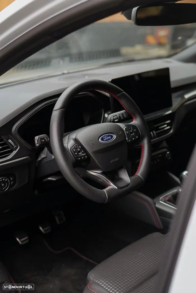 Ford Focus 1.0 EcoBoost MHEV ST-Line Design SIP - 14
