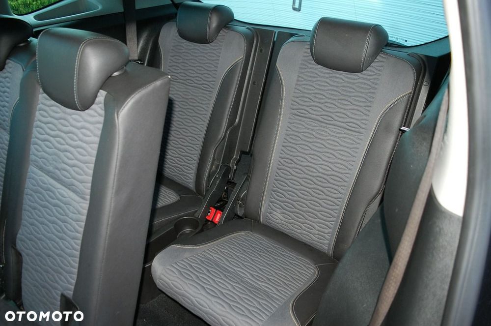 Opel Zafira - 31