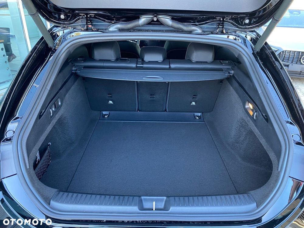 Mercedes-Benz CLA - 24