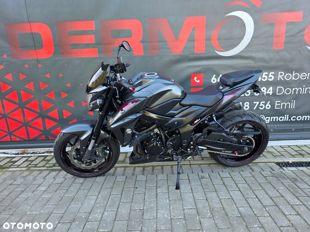 Suzuki GSX - 5