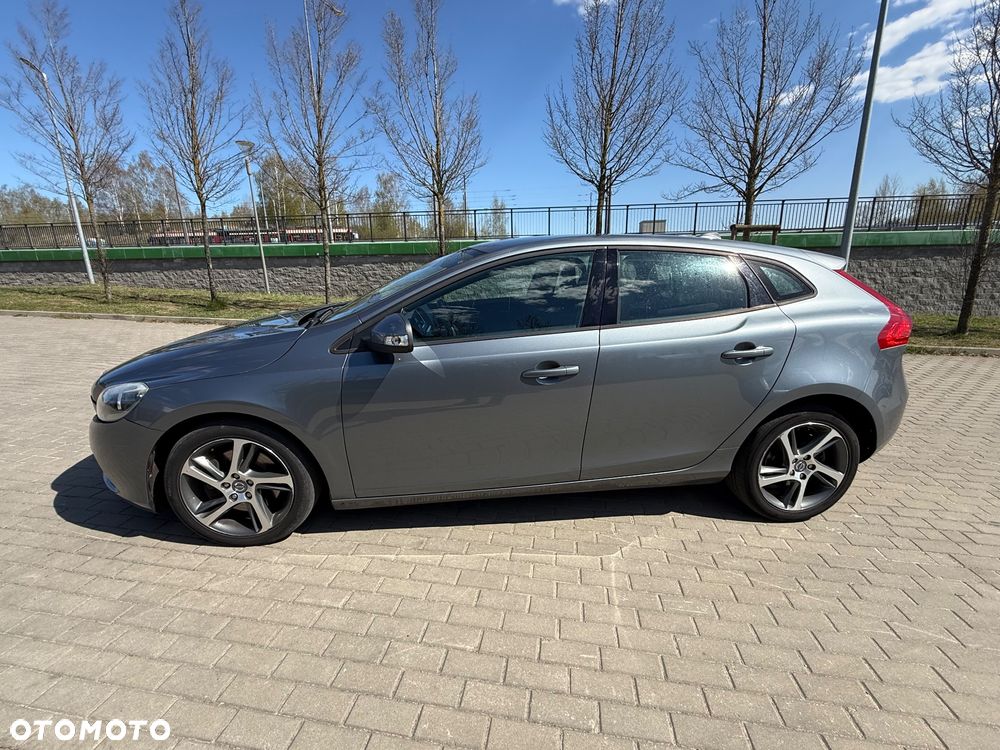 Volvo V40 D4 Momentum - 7