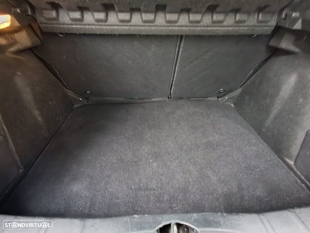 Citroën C4 1.6 HDi Exclusive - 30