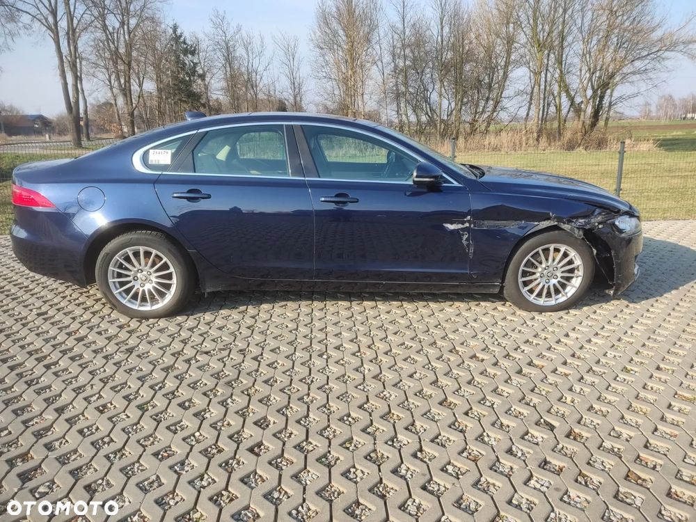 Jaguar XF E-Performance Prestige - 9