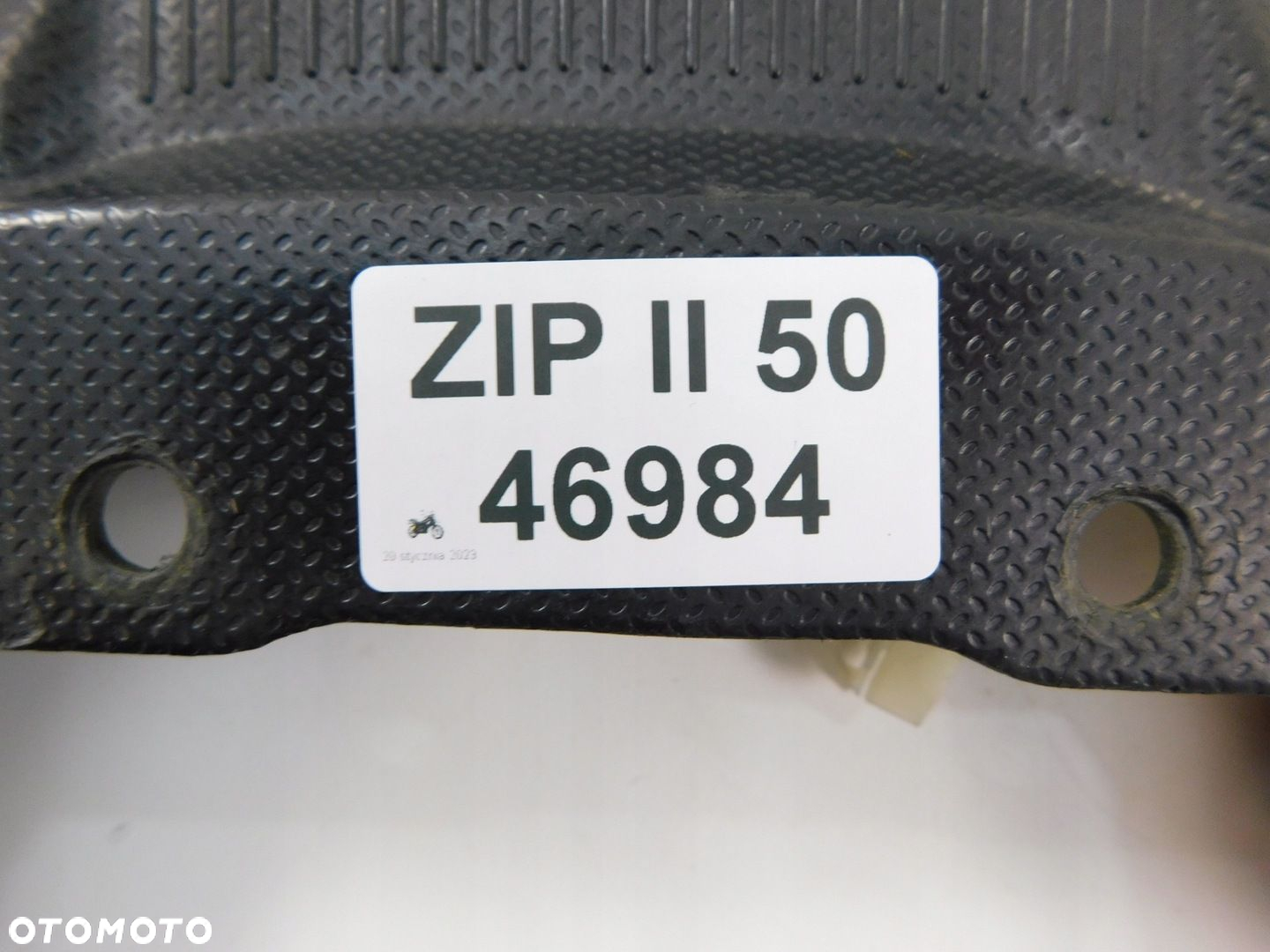 PIAGGIO ZIP II 50 UCHWYT PASAŻERA RĄCZKA TYŁ M1 - 7