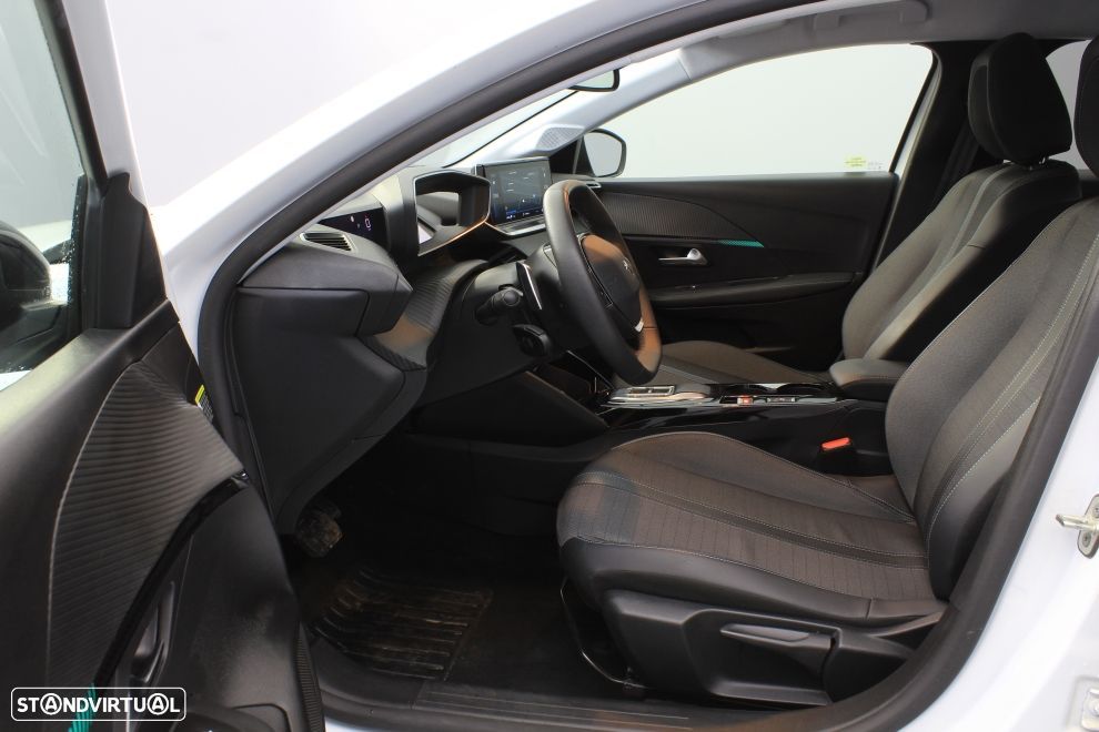 Peugeot 208 1.2 PureTech Allure Pack EAT8 - 23