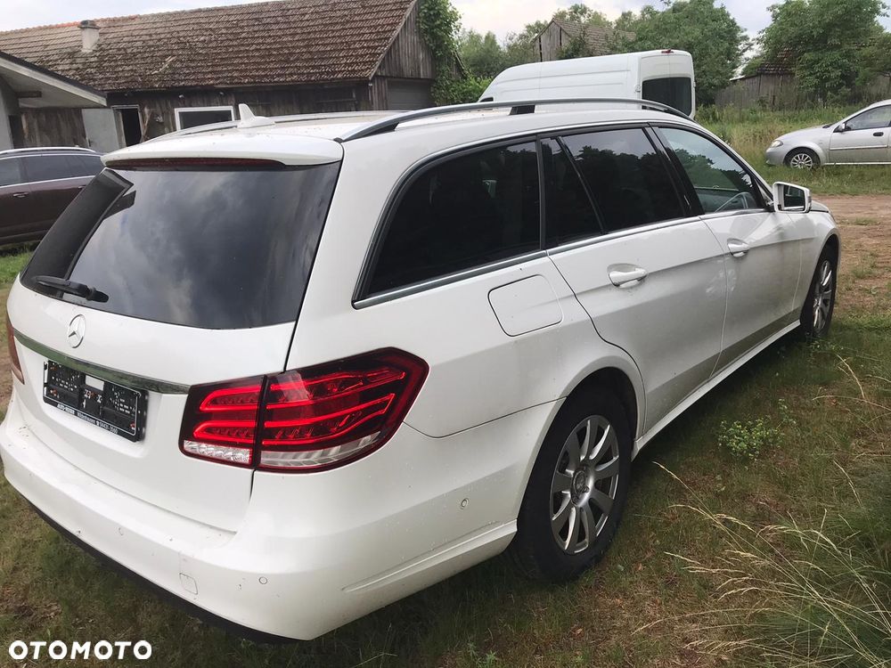 Mercedes-Benz Klasa E 220 BlueTEC 4-Matic Elegance - 6