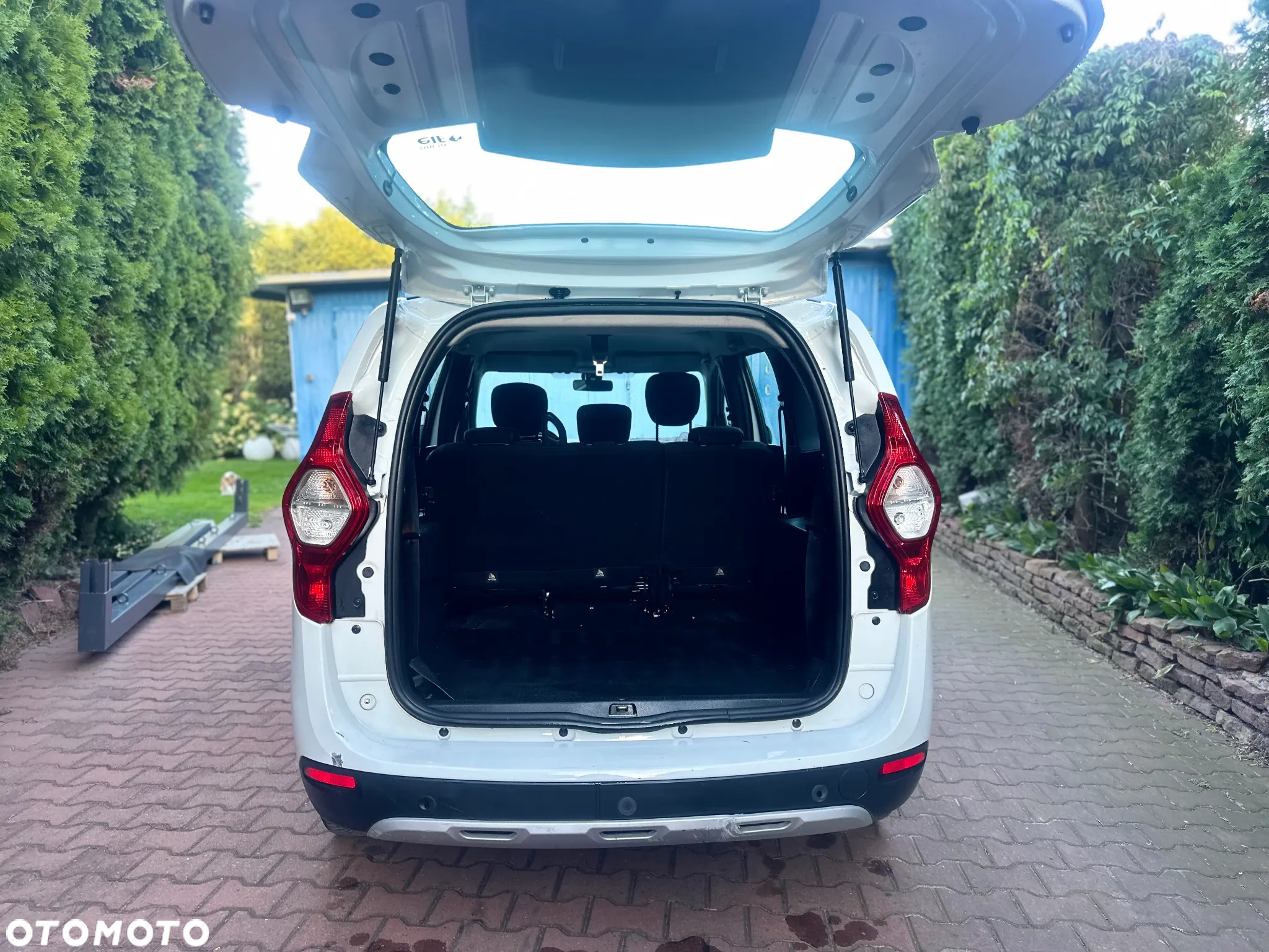 Dacia Lodgy TCe 115 Stepway - 12