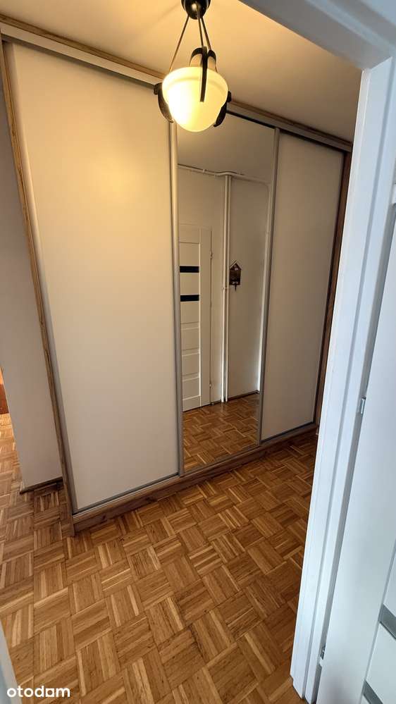 Kamionek osiedle zamknięte. 2 pokoje (39m2) z balkonem-Bez pośredników