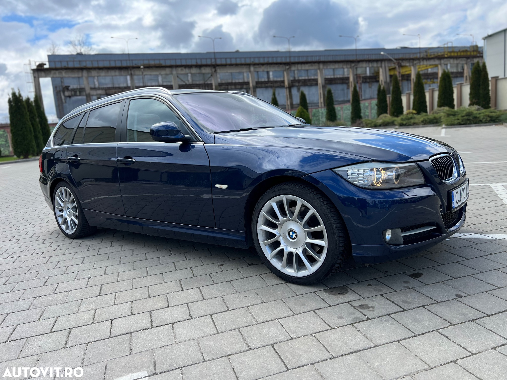BMW Seria 3 320d xDrive - 3