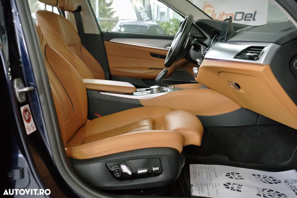 BMW Seria 5 530e Aut. Luxury Line - 13