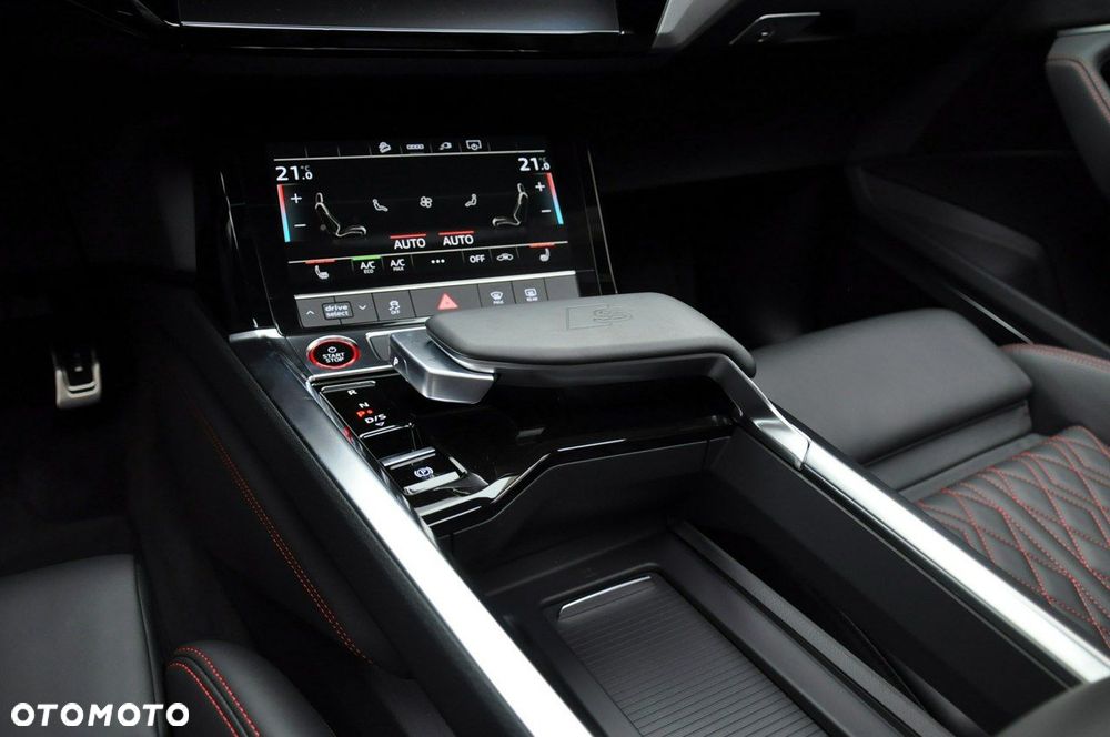 Audi SQ8 e-tron - 25