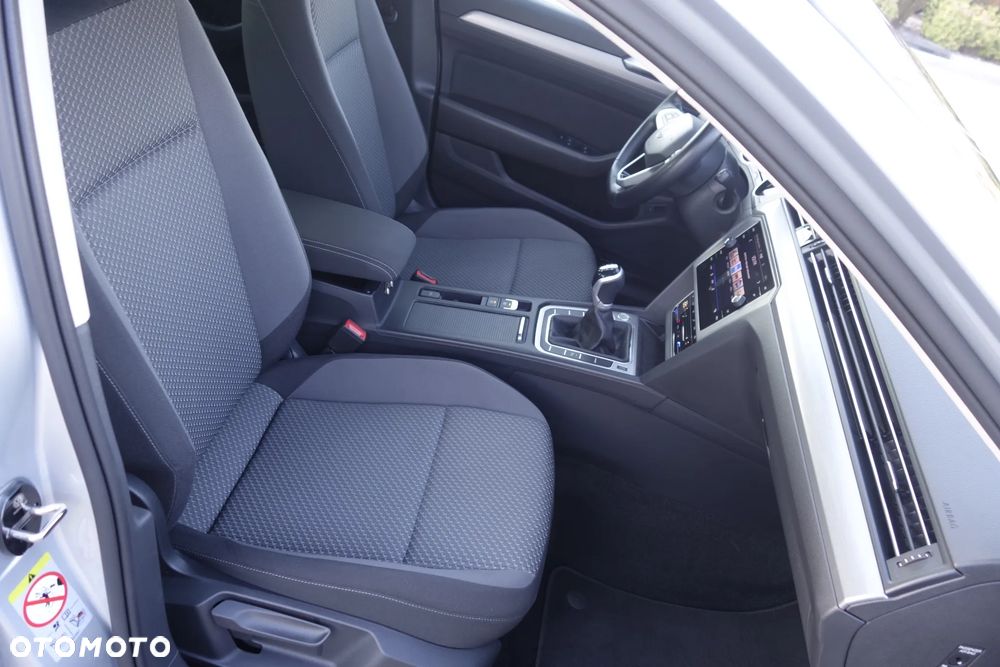 Volkswagen Passat 2.0 TDI EVO Business - 8