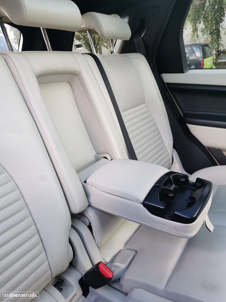 Land Rover Discovery Sport 2.0 eD4 HSE Luxury - 14