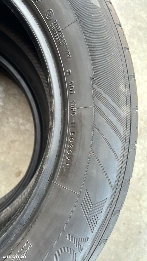 Vând 2 anvelope 225/60/18 Yokohama de vară la 6,5mm - 5