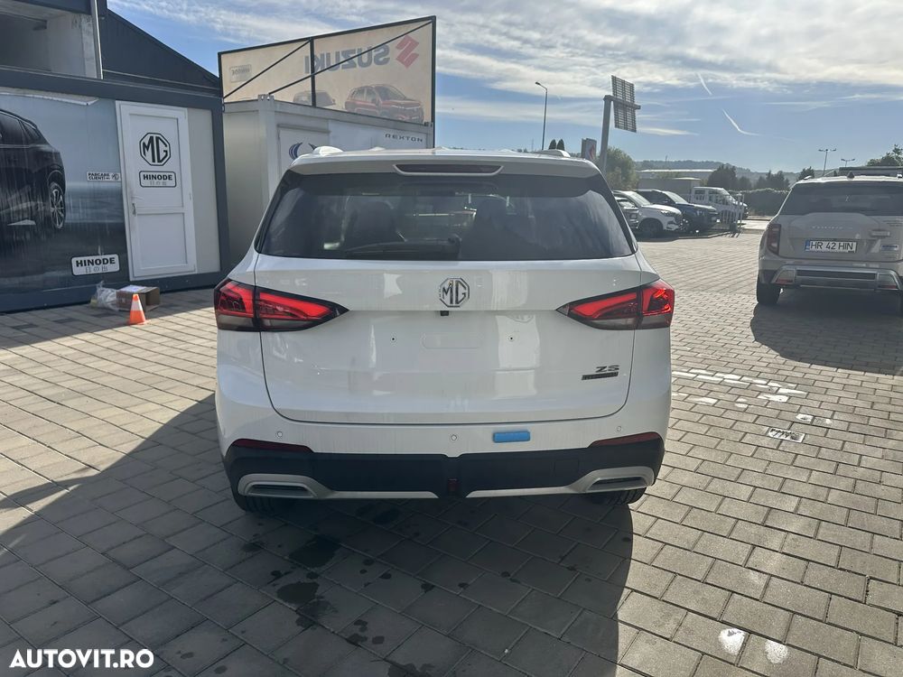 MG ZS HEV Hybrid+ Luxury - 6
