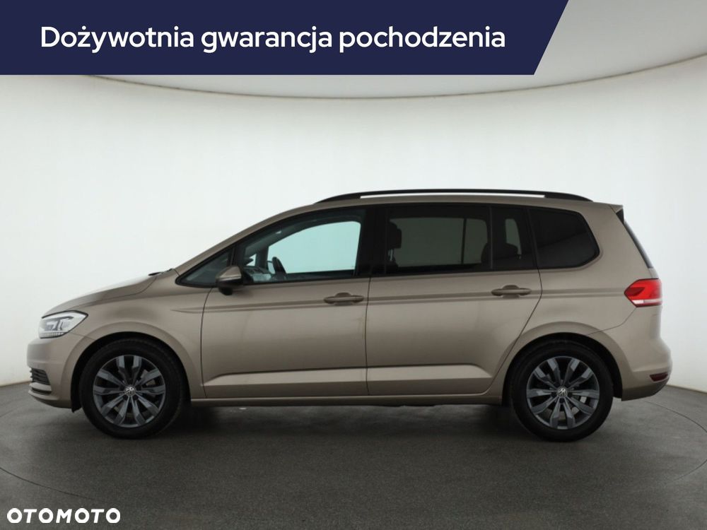Volkswagen Touran - 4