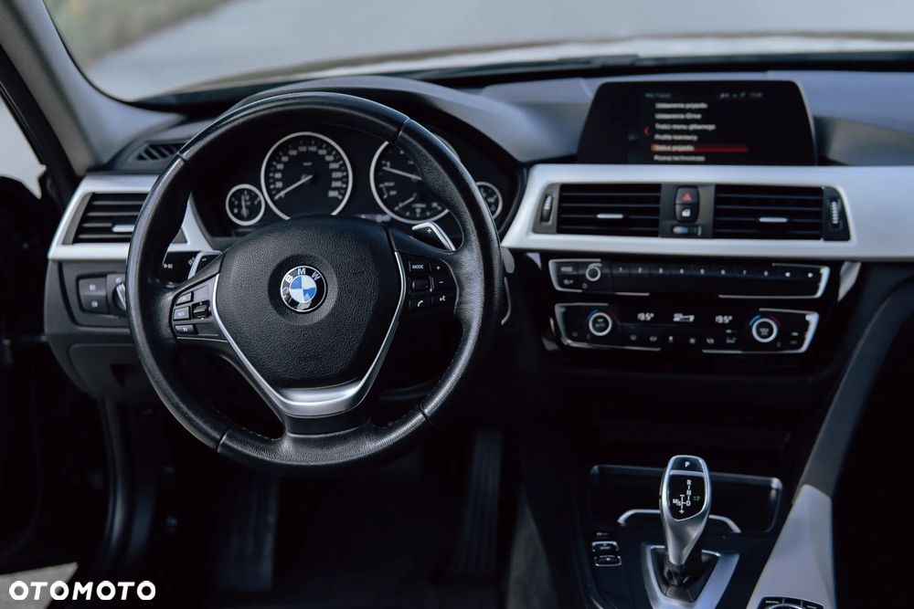 BMW Seria 3 320d Advantage - 11