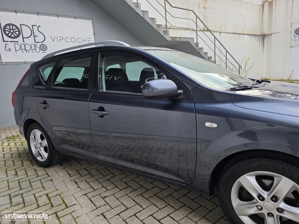 Kia Ceed SW 1.4 CVVT LX ISG - 26