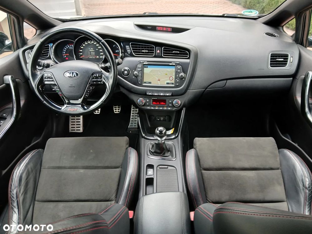 Kia Ceed 1.6 T-GDI GT - 9