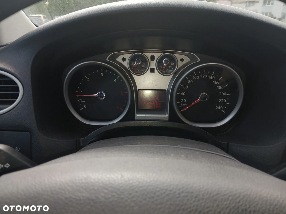 Ford Focus 1.6 TDCi DPF Trend - 6