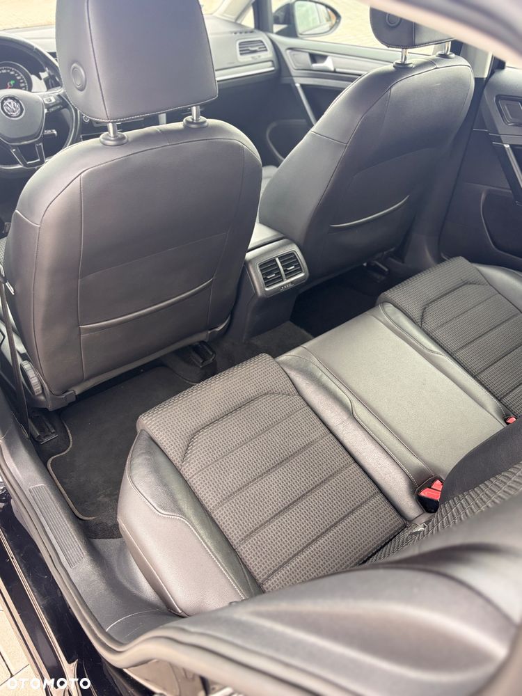 Volkswagen Golf 2.0 BlueTDI DSG Comfortline - 11