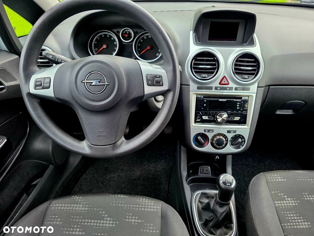 Opel Corsa 1.4 16V 150 Jahre - 9