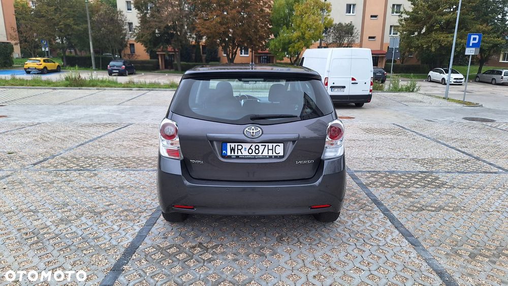Toyota Verso 1.8 Premium - 13
