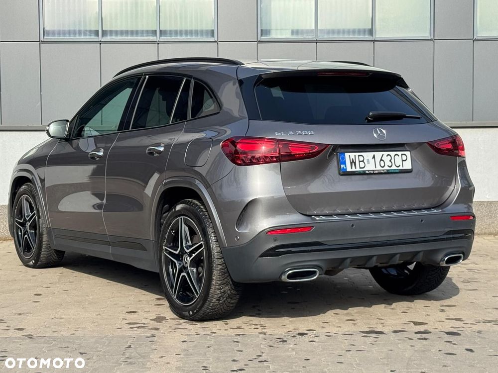 Mercedes-Benz GLA 200 AMG Line - 8