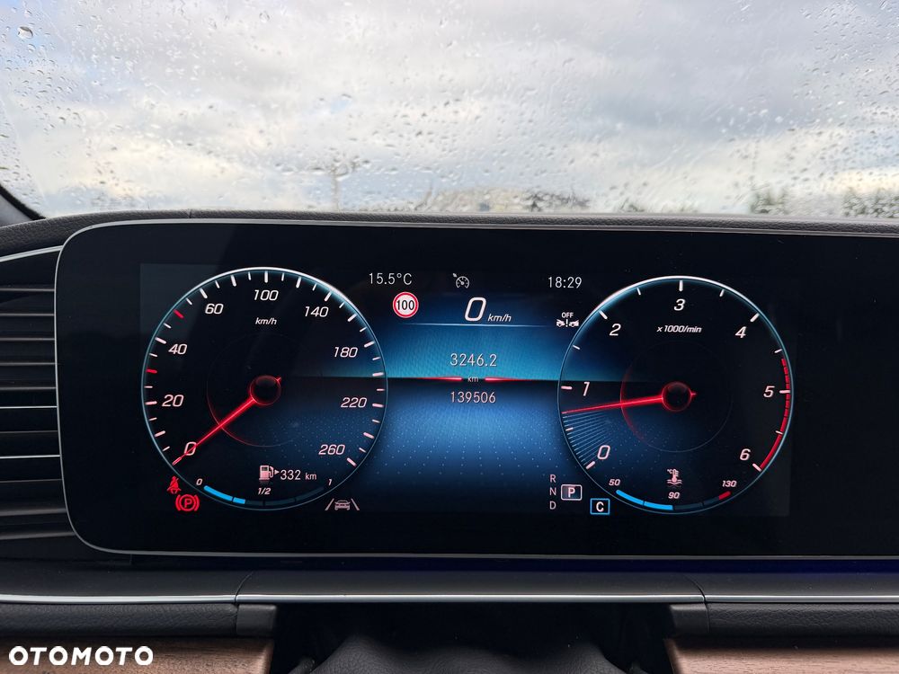 Mercedes-Benz GLS - 16
