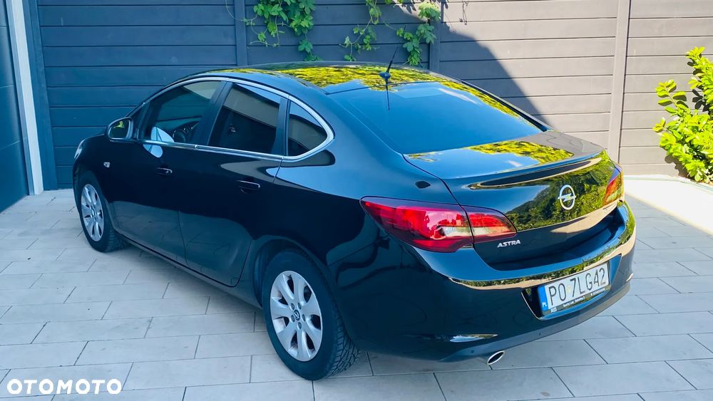Opel Astra 1.4 T EU6 - 4