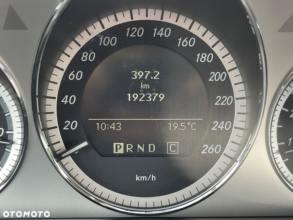 Mercedes-Benz Klasa C 180 Kompressor Automatik BlueEFFICIENCY Avantgarde - 15