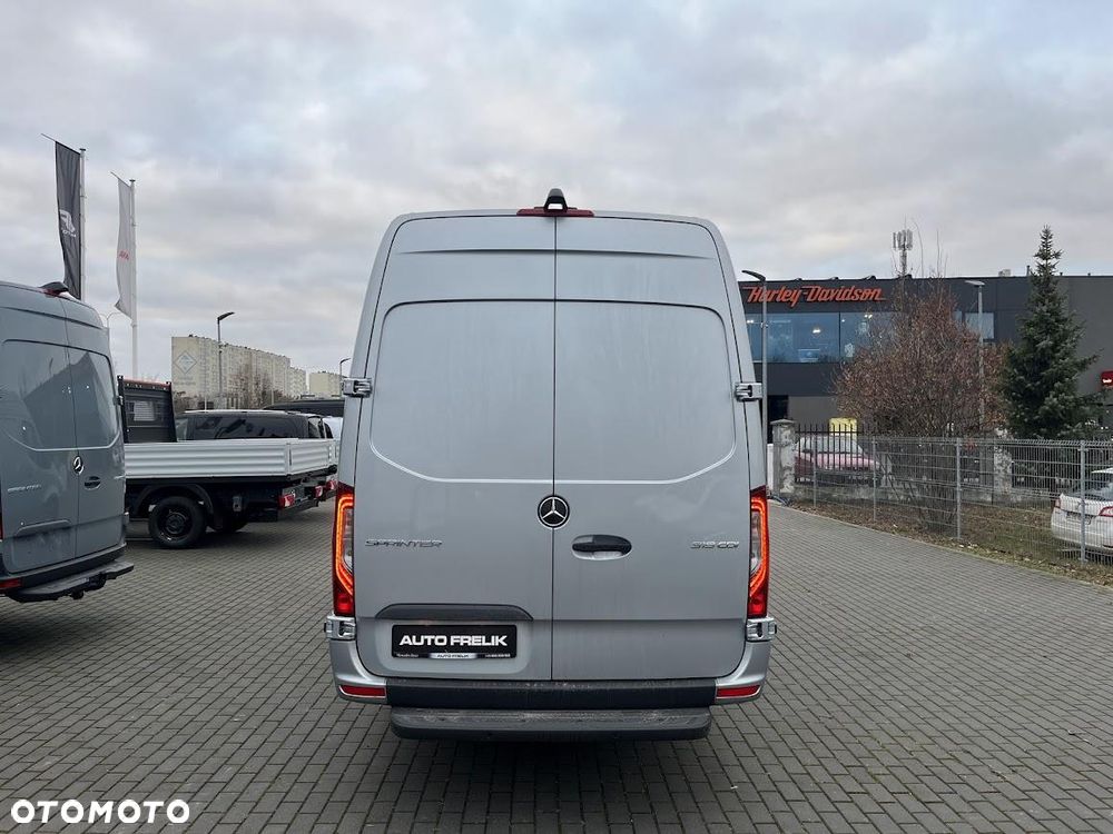 Mercedes-Benz Sprinter - 6