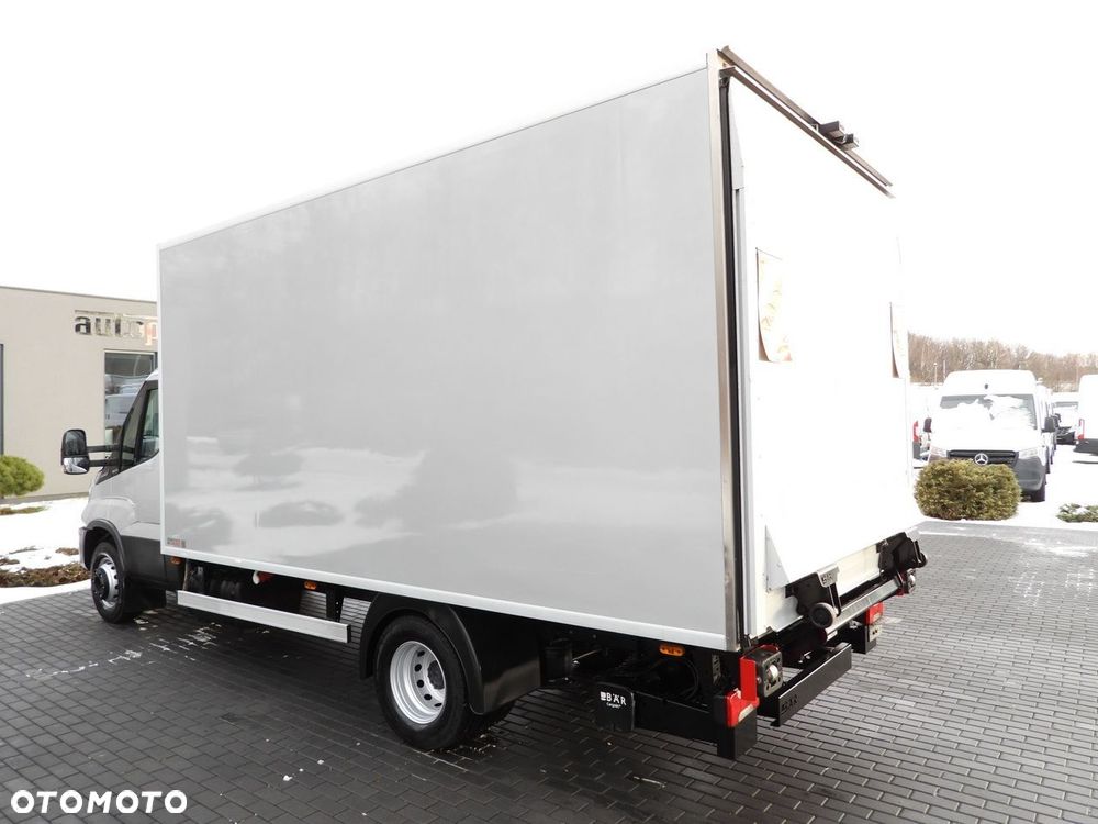 Iveco DAILY 72C18 CHŁODNIA KONTENER -10*C WINDA 9 PALET ZASILANIE 230V TEMPOMAT NAWIGACJA PNEUMATYKA AUTOMAT HI-MATIC BLIŹNIACZE KOŁA KLIMATYZACJA  180KM - 10