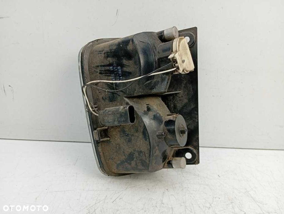 lampa tylna prawa tył cofania lampka vivaro trafic primastar 2009r - 3