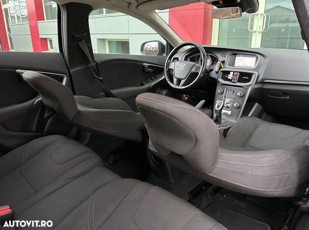 Volvo V40 - 11