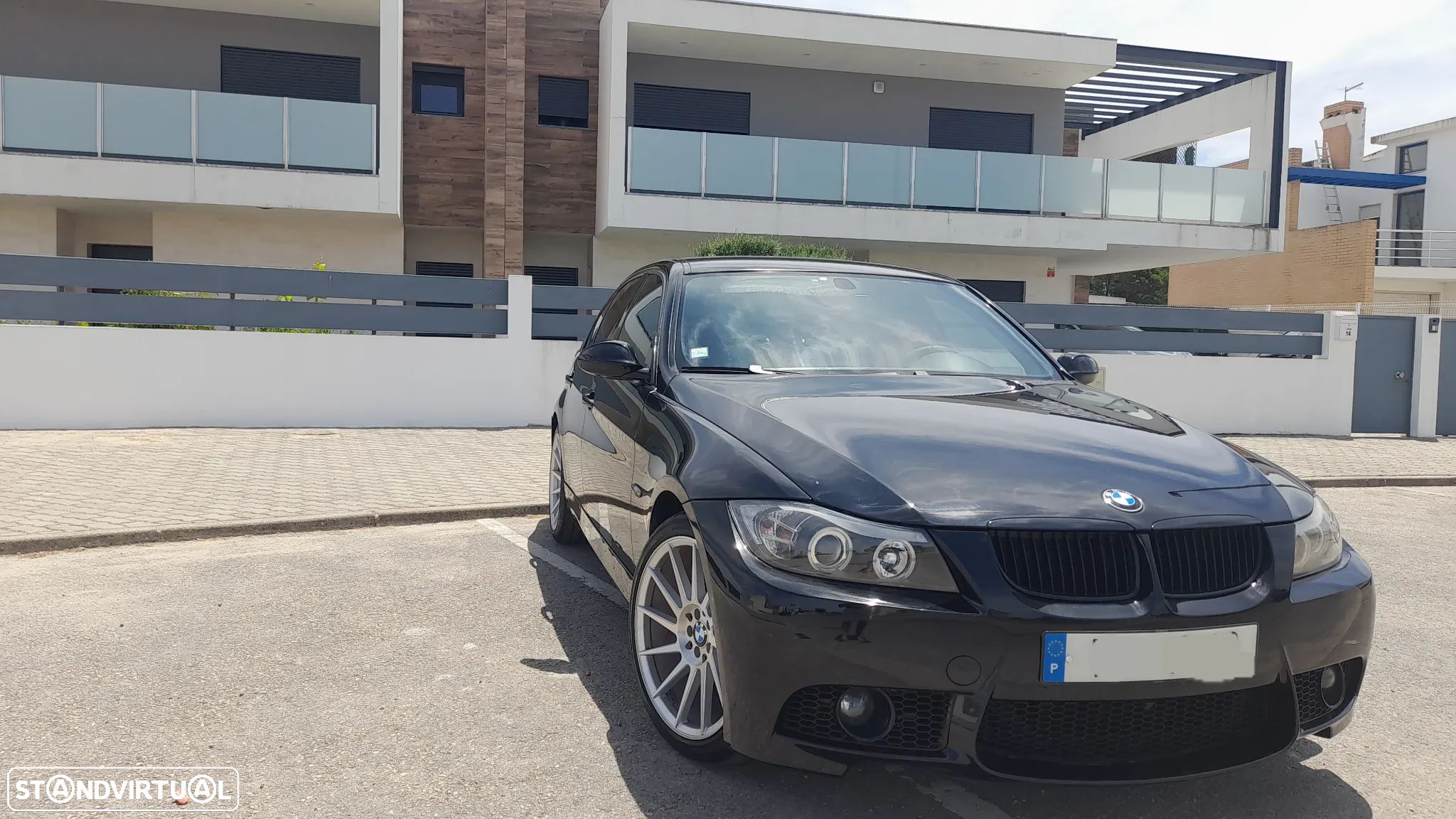 BMW 320 d Sport - 1
