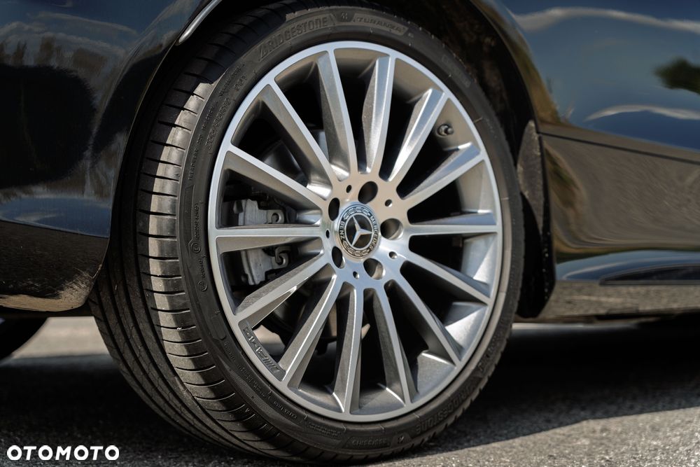 Mercedes-Benz Klasa C 300 9G-TRONIC - 27