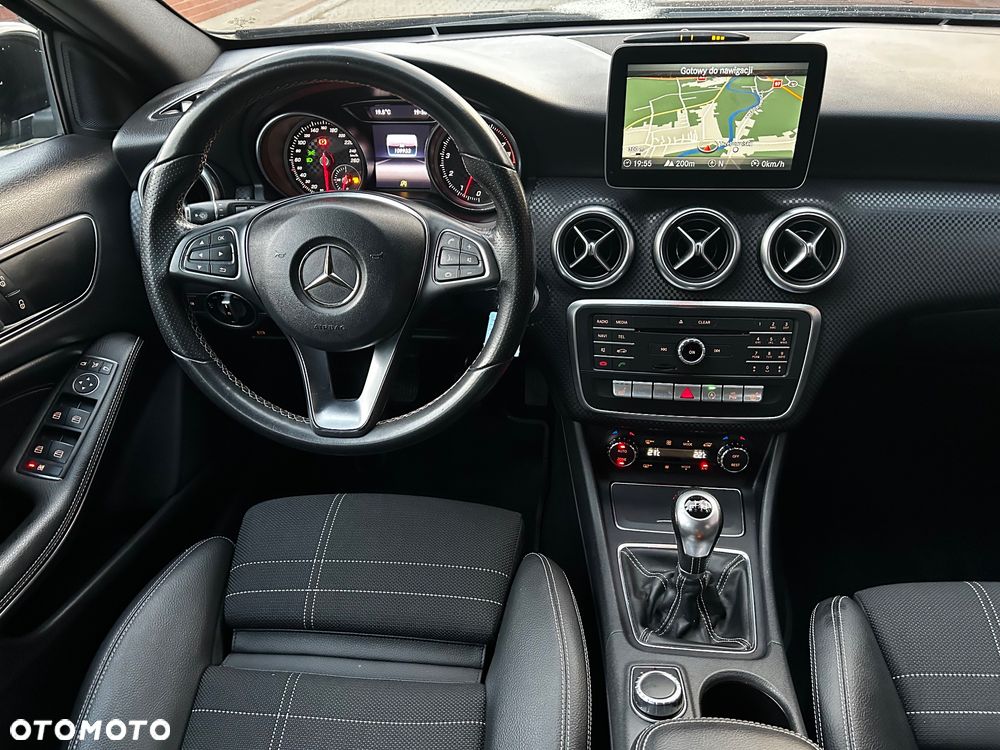 Mercedes-Benz Klasa A 200 (BlueEFFICIENCY) - 8