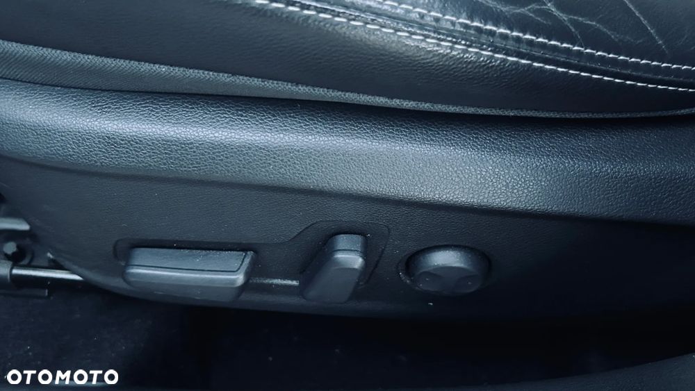Hyundai Kona - 16