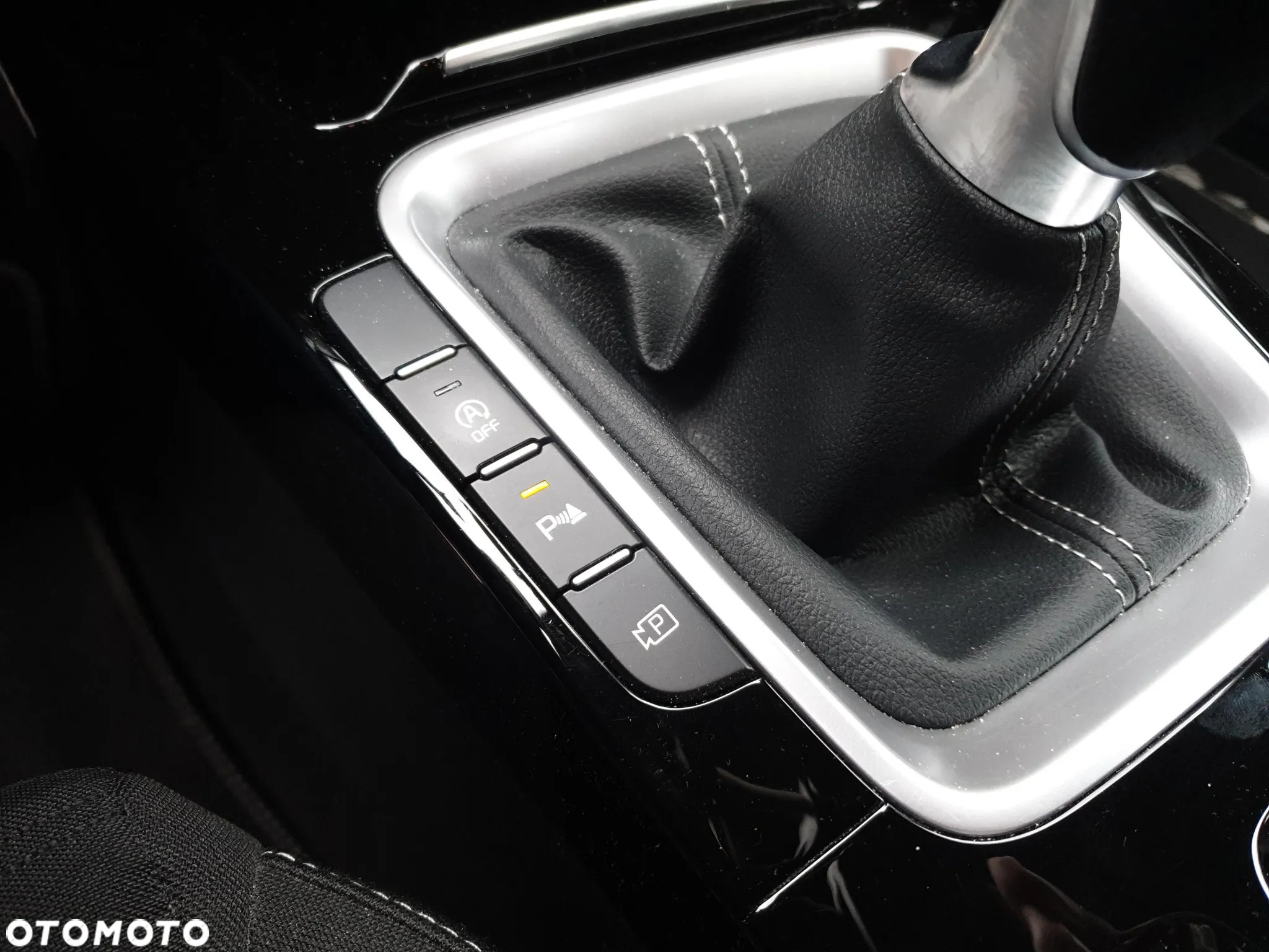 Kia ProCeed 1.5 T-GDI GT Line - 25
