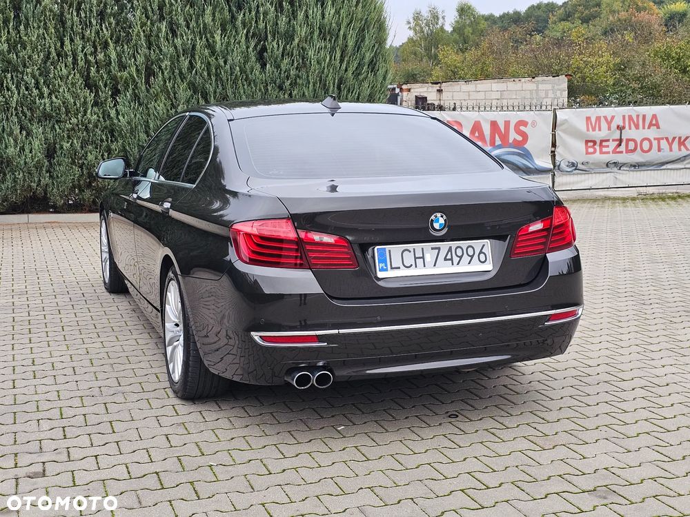 BMW Seria 5 525d Luxury Line - 14